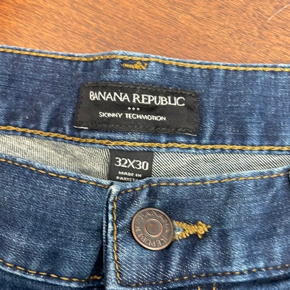 Banana Republic Skinny Techmotion Jeans, Mens size 32x30. - Picture 3 of 6